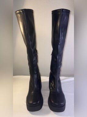 Steve Madden Henrik Black Knee-High Platform Boots 9M